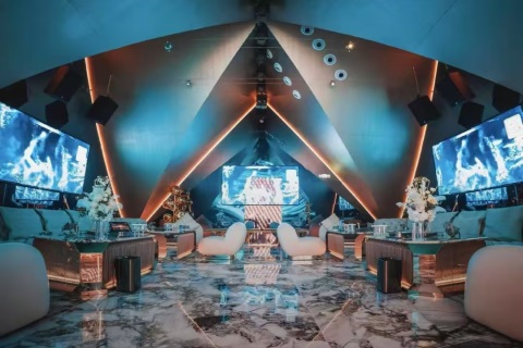 临沂奥斯汀KTV招聘-梦想似花在职场沃土绽放绚烂